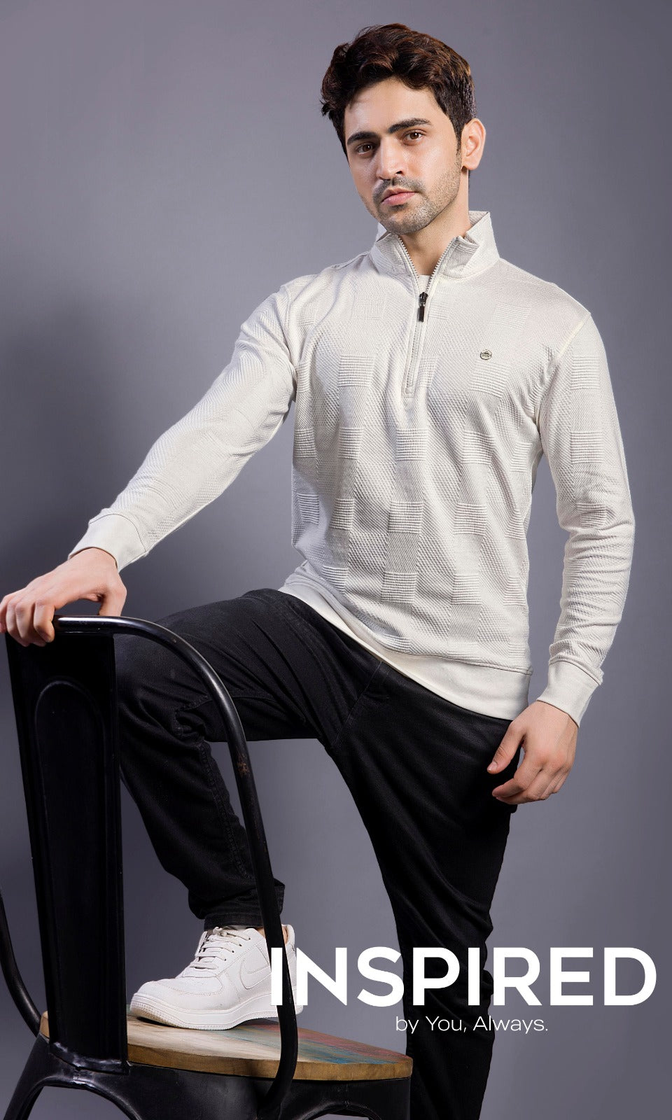 SNOW WHITE FULL SLEEVE ZIP PULLOVER WITH COLLAR STAND