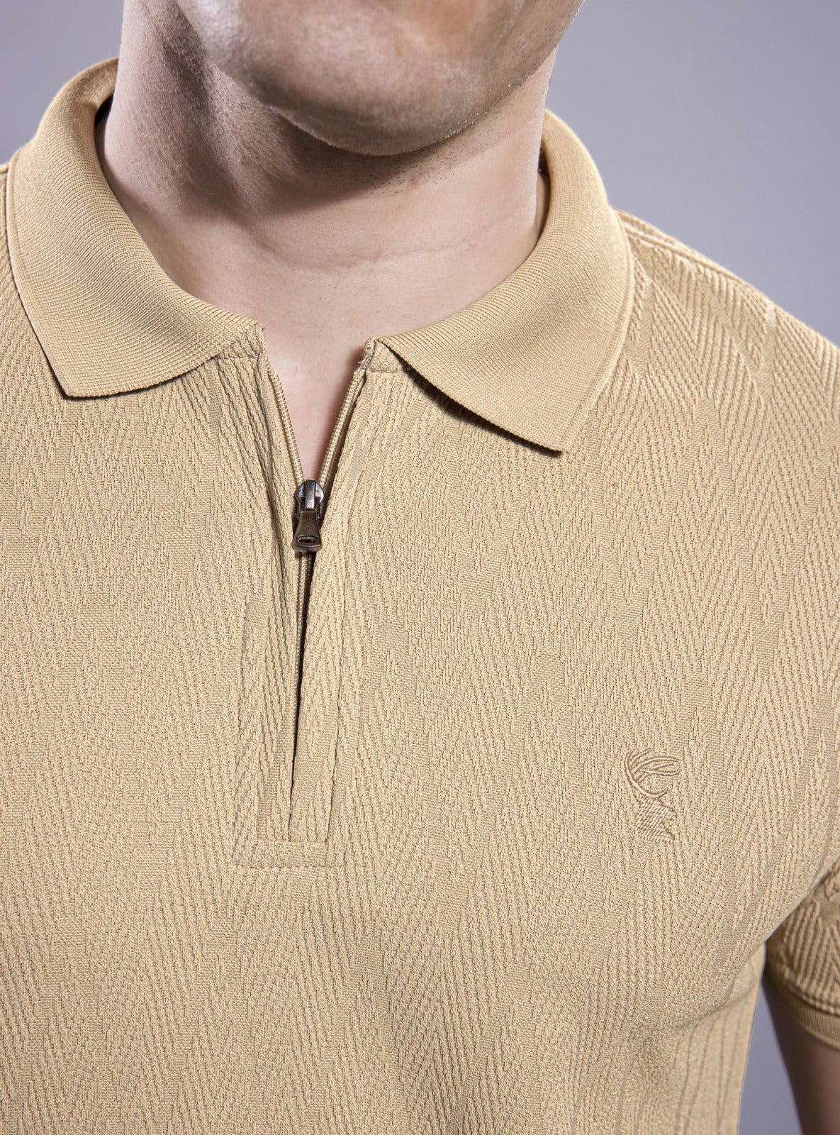 NUDE BEIGE JACQUARD GLITCH ZIPPER POLO