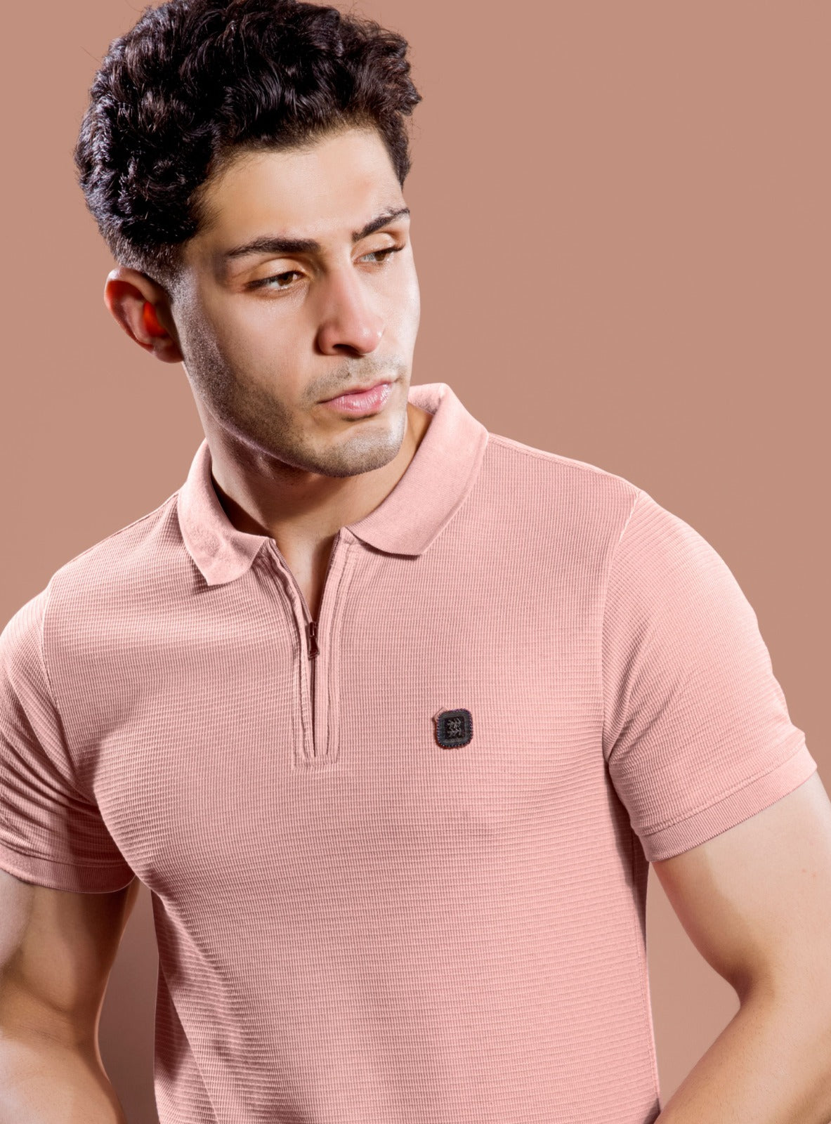 STRUCTURED POLO WITH ZIP